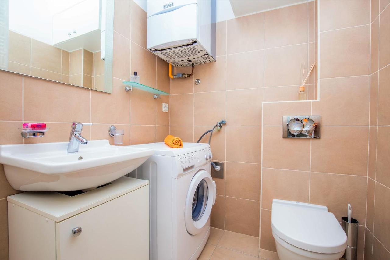 דירות שיבניק Apartman Roko מראה חיצוני תמונה